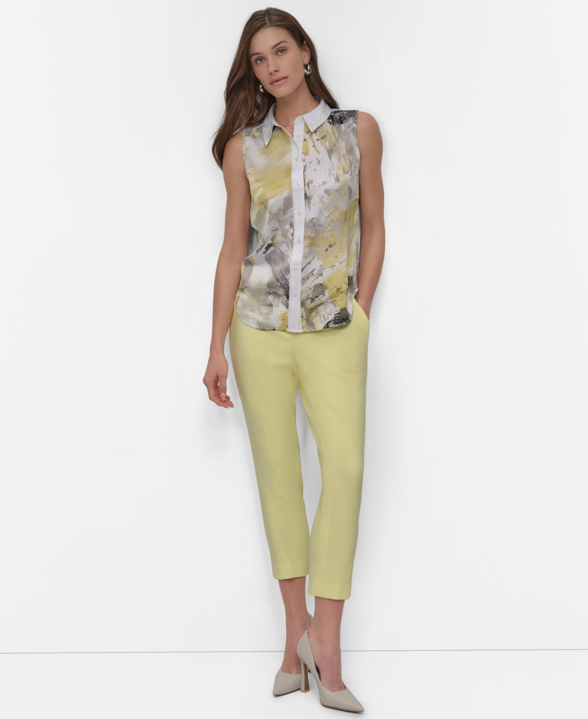 Dkny Women's Printed Sleeveless Collared Blouse In Pebble,light Lemon Multi