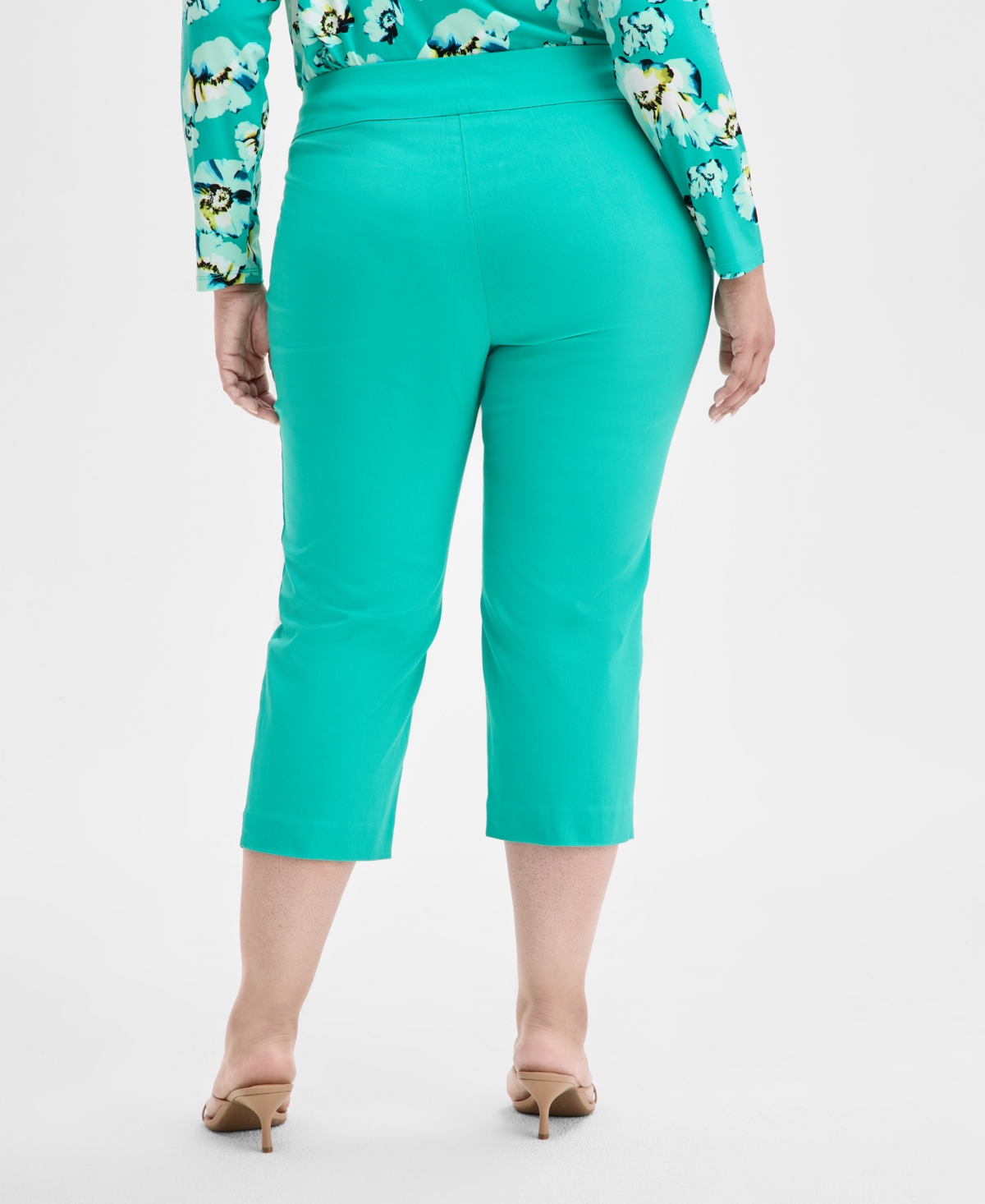 Inc International Concepts Plus Size Mid-rise Pull-on Capri Pants, Created For Macy's In Green
