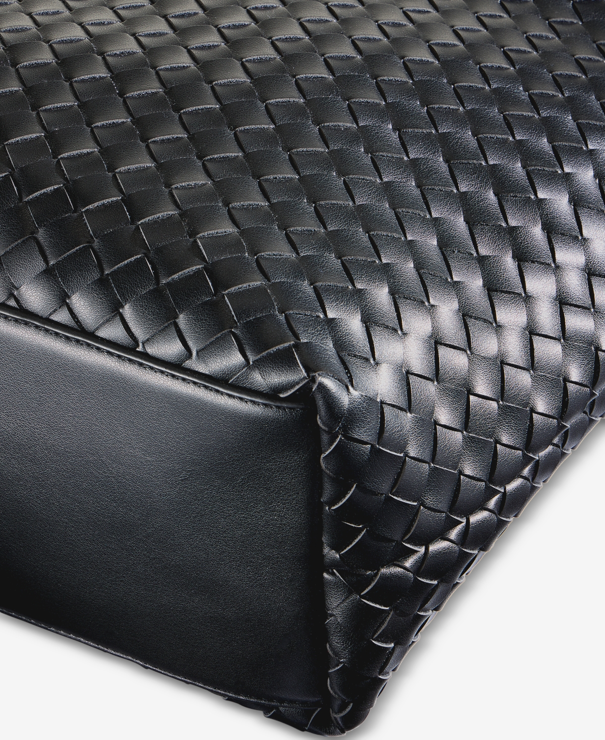 ON 34TH EXTRA-LARGE WOVEN TOTE, EXCLUSIVELY AT MACY'S 