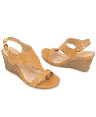 Women's Greatly Thong Almond Toe Wedge Sandals