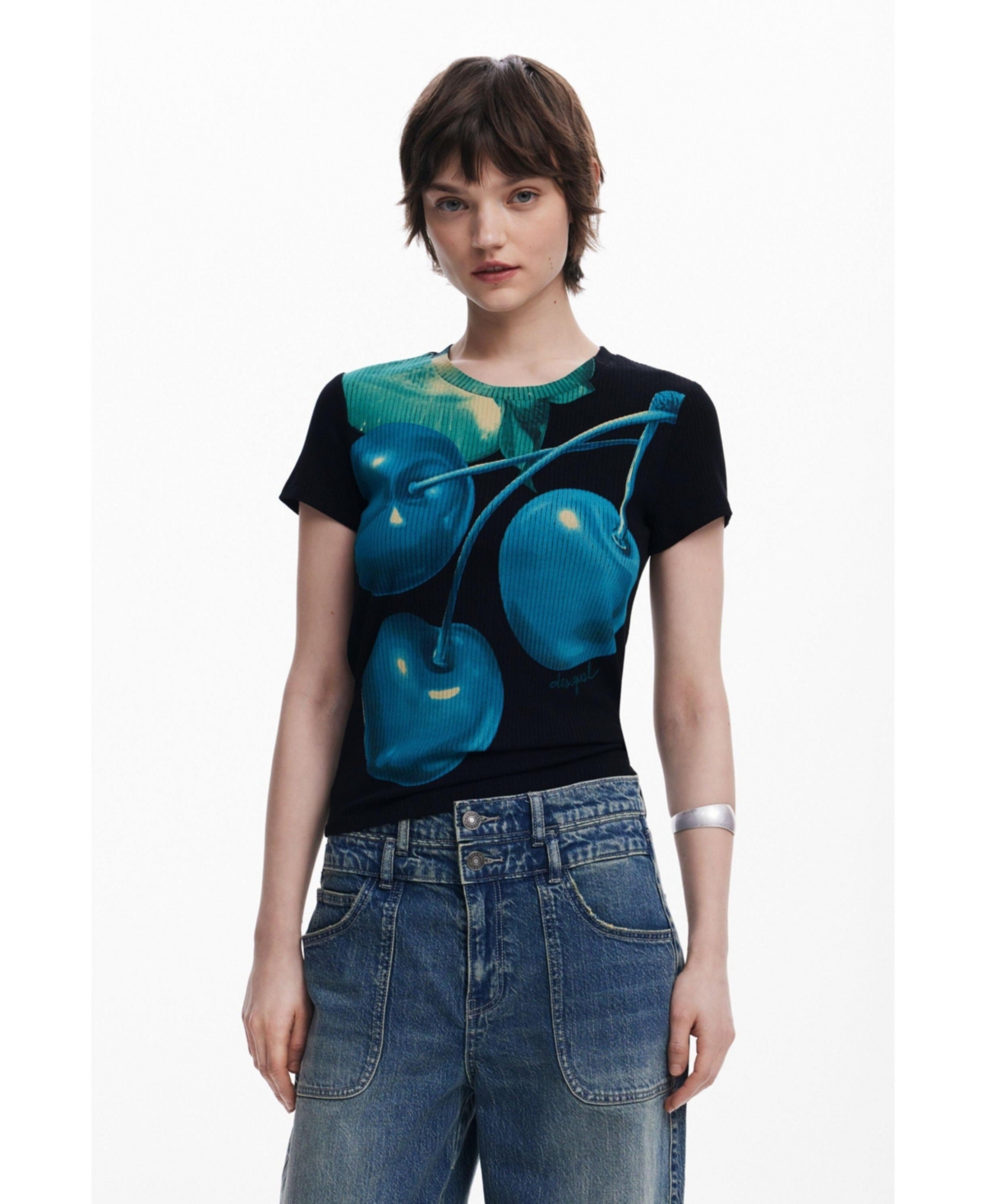 Women's Cherry Perkins collar T-shirt - Black