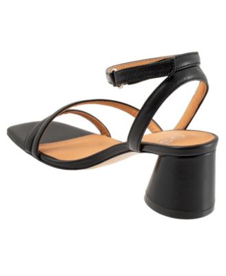 Petricia Sandal
