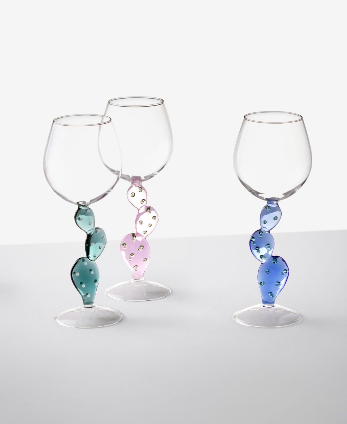 Ichendorf Desert Plants Cactus Wine Glass In Caribe Blue