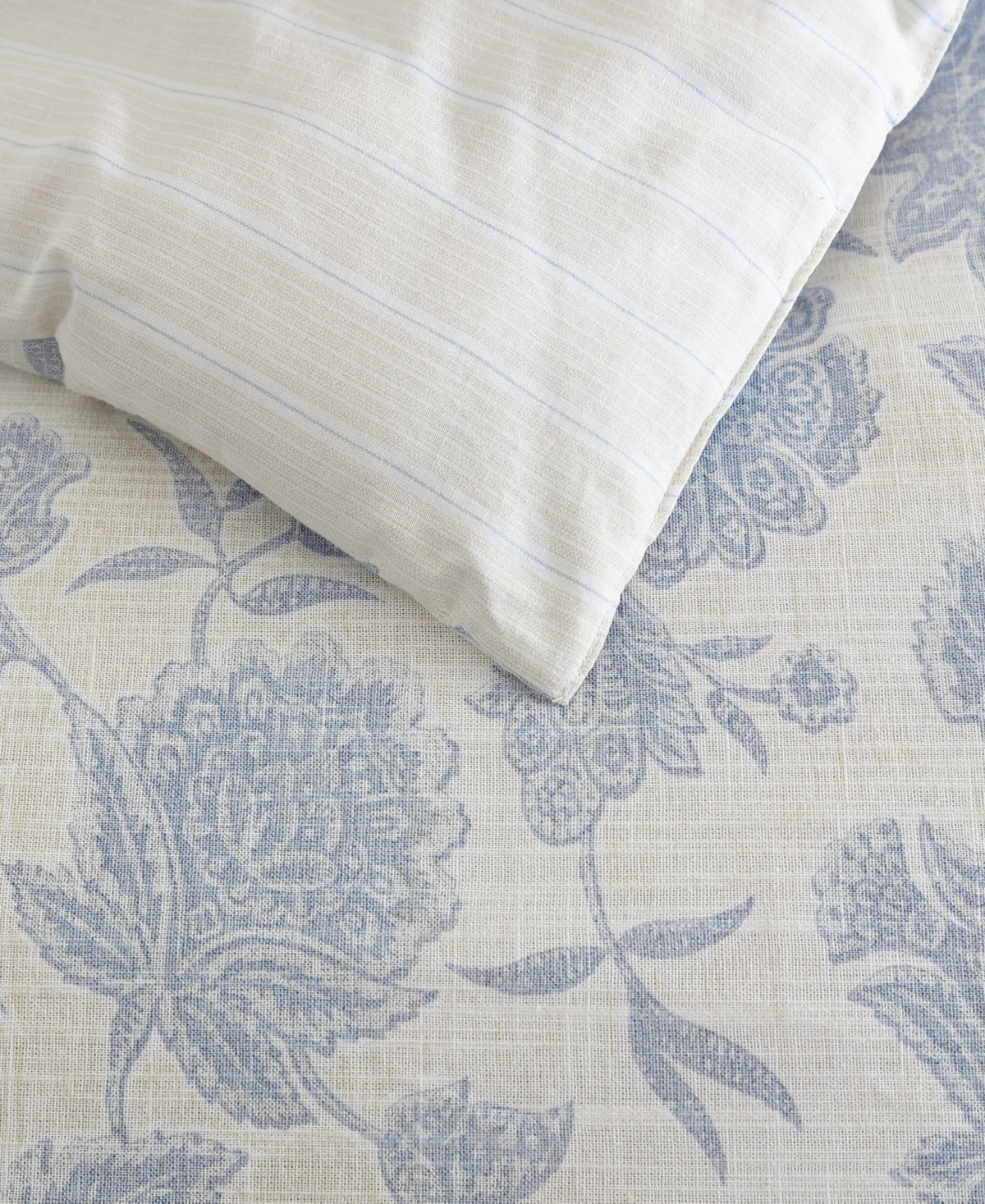 Nautica Elmwood Reversible Comforter Set In Blue
