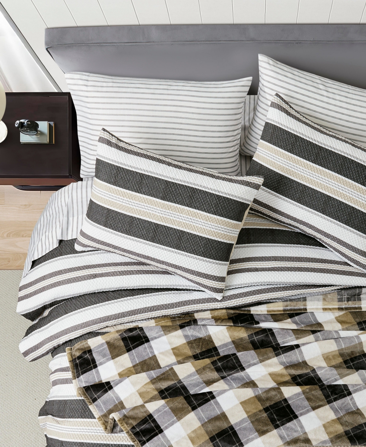 Nautica Prospect Harbor Comforter Set In Black,beige