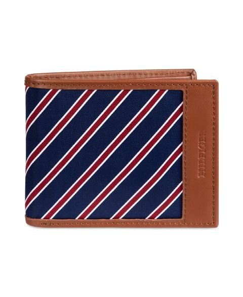 Женские кошельки Tommy Hilfiger Overlay Passcase Wallet