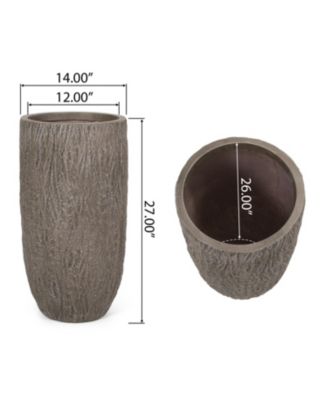 Natural Accents for Your Outdoor Oasis