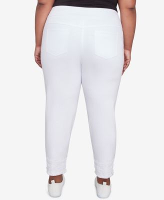Plus Size Embroidered Extra Stretch White Denim Jeans