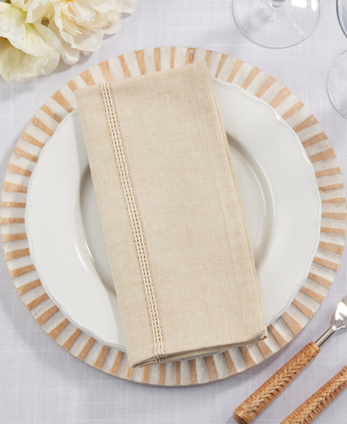 Saro Lifestyle Leno Stripe Elegance Napkin, Set Of 4 In Natural
