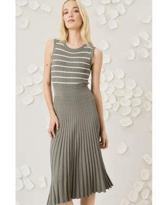 Women's Sleeveless Pleated Midi Sweater Dress