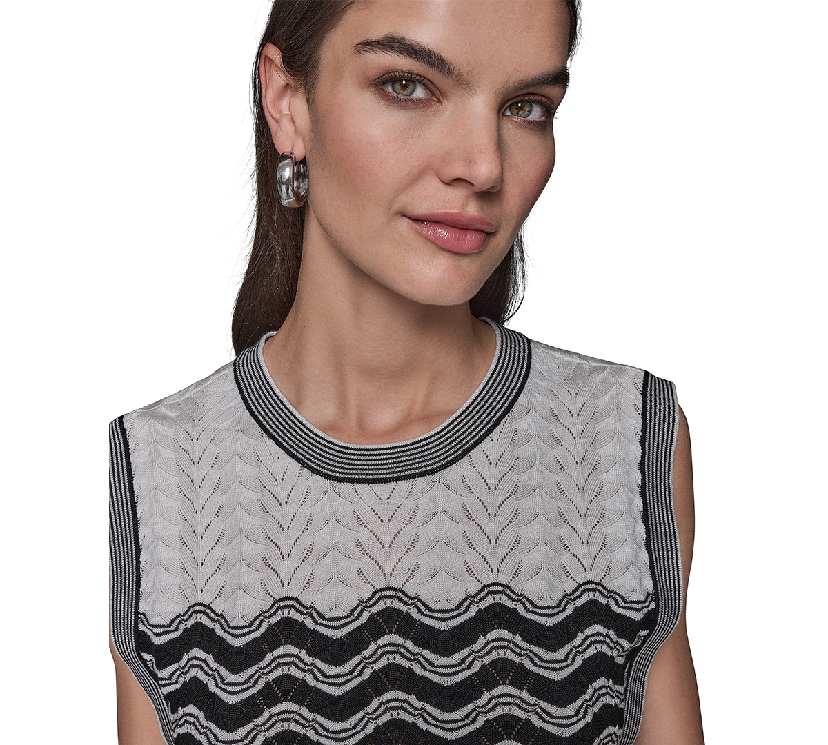 KARL LAGERFELD WOMEN'S GEOMETRIC POINTELLE SLEEVELESS SWEATER 
