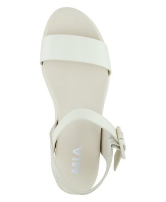 Women's Kayci Platform Round Toe Sandals