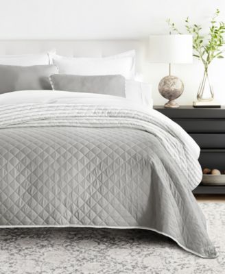 Summer Stripes Reversible 3-Pc. Lightweight Quilt Set, King/California King