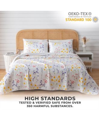 Colorful Floral Microfiber Quilt Set With Shams