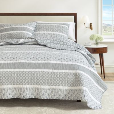 Stripe & Paisley Microfiber Quilt Set With Shams