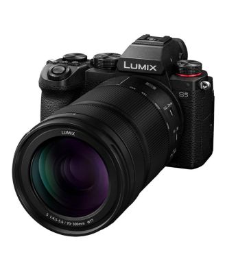 LUMIX S 70-300mm f/4.5-5.6 for L Mount