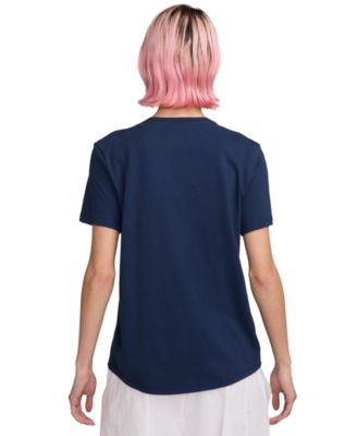 Women's   Sportswear Club Essentials   T-Shirt