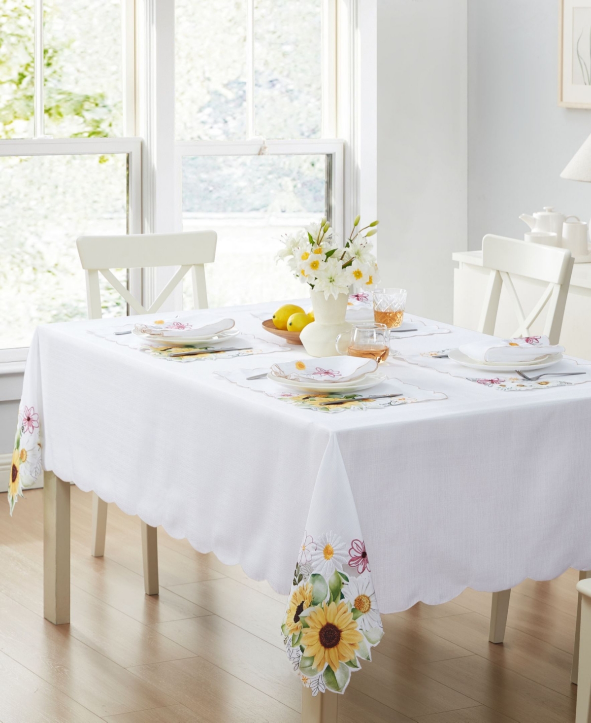 Elrene Sunflower And Daisies Cutwork Tablecloth, 60" X 120" In Multi