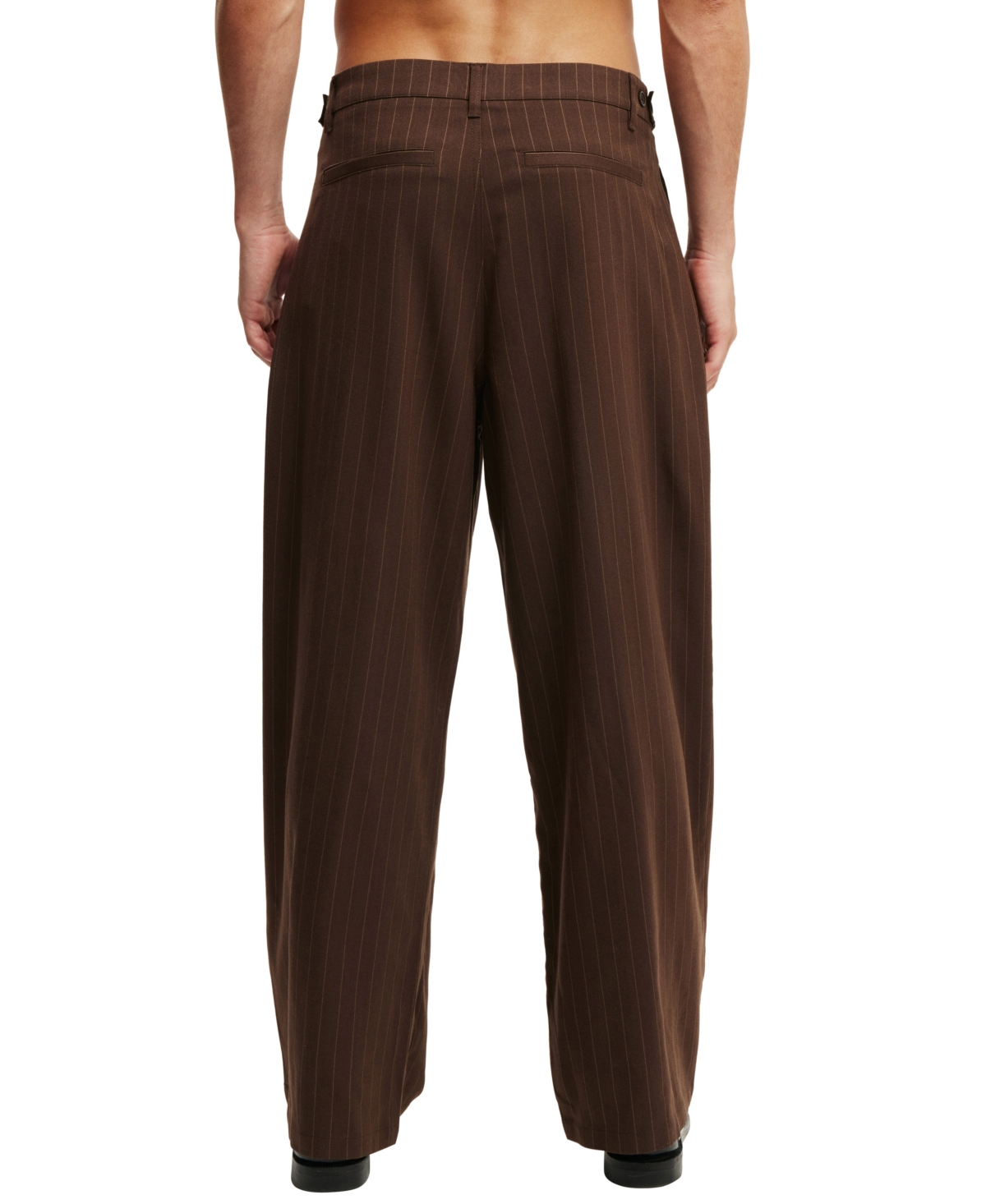 COTTON ON MEN'S SUPER BAGGY PLEATED PANTS 