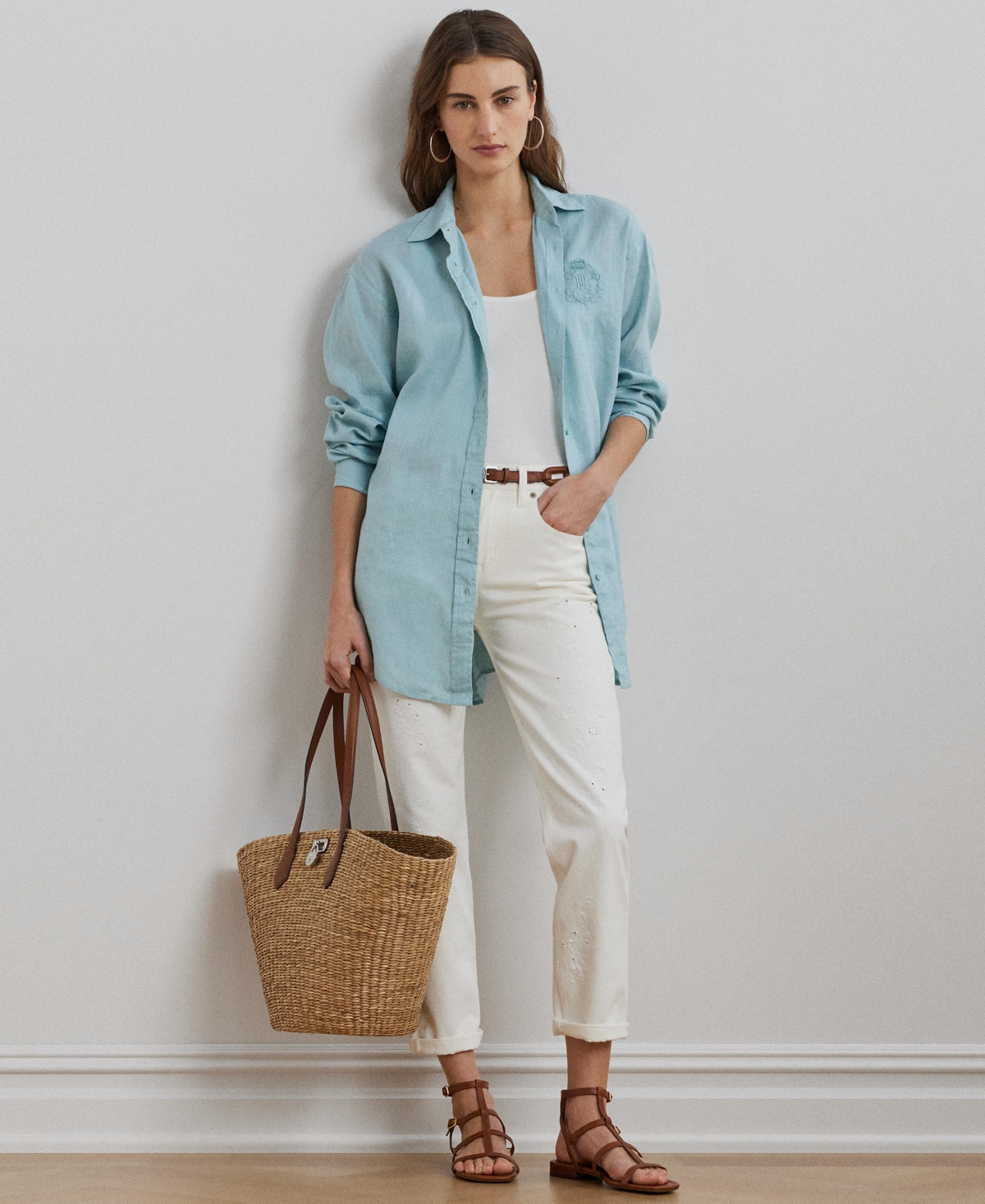 Women's Embroidered Relaxed Tapered Jeans - White Wash