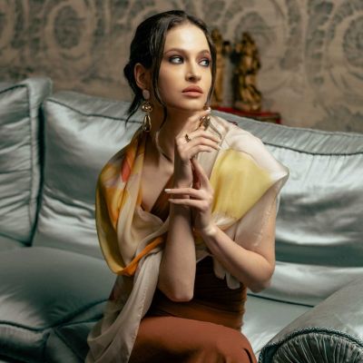Sonia - Large Silk Scarf for Women