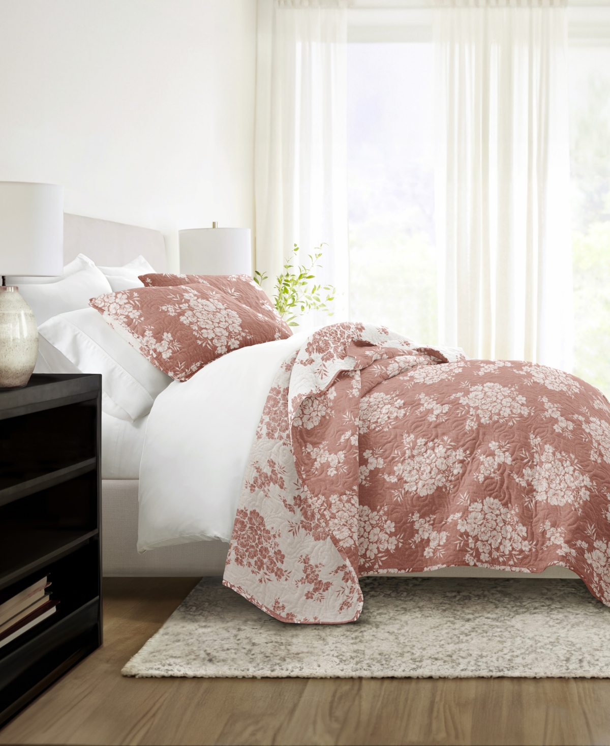 Ienjoy Home Distressed Bouquet Reversible 2-pc. Quilt Set, Twin/twin Xl