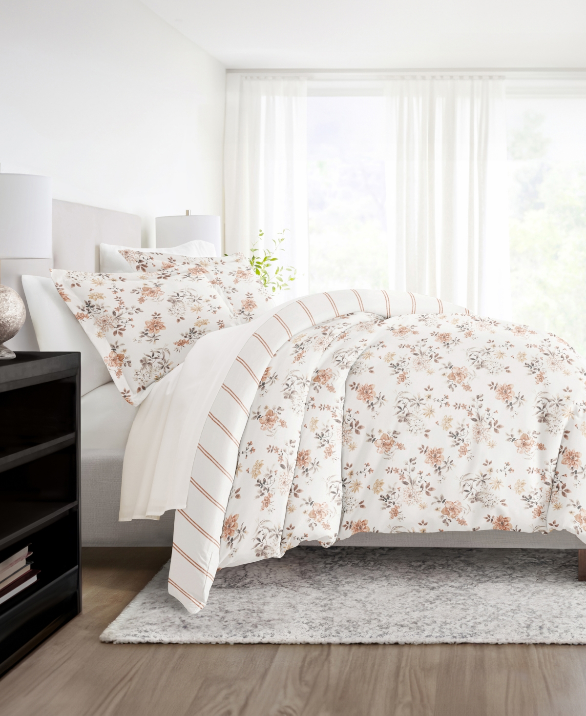 Ienjoy Home Timeless Pattern Reversible 3-pc. Duvet Cover Set, King/california King