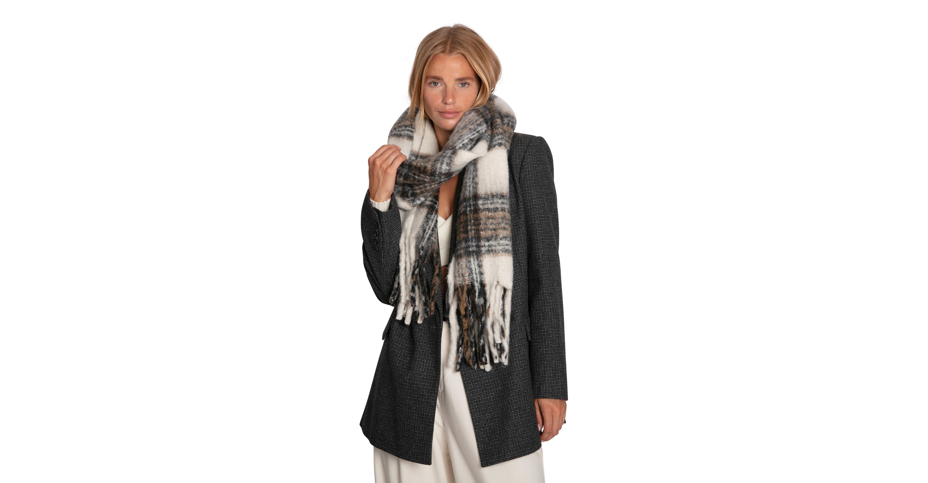 Belle & Bloom Still Into You Scarf