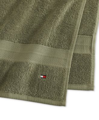 Modern American Solid Cotton Bath Towel, 30" x 54"
