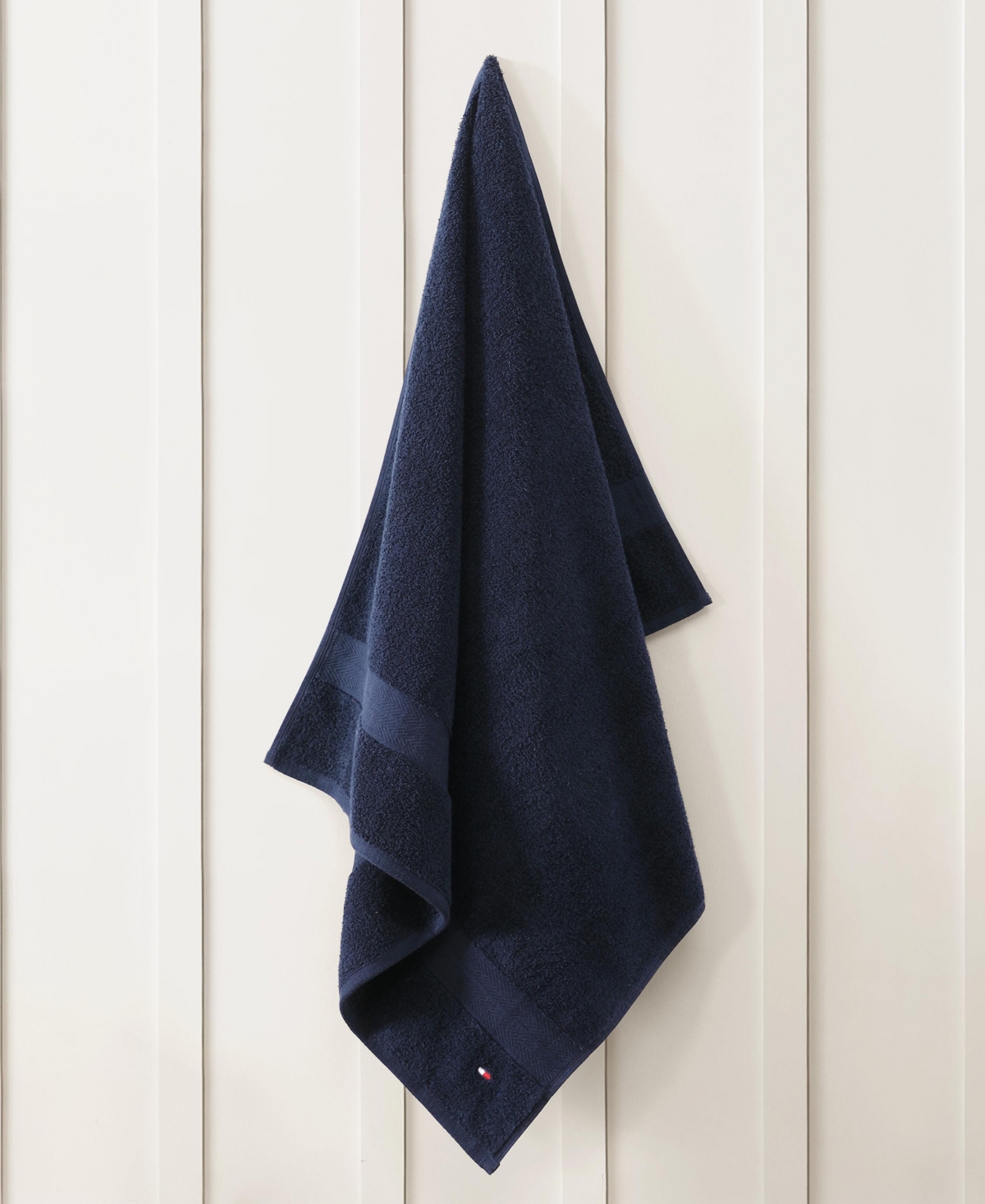 Tommy Hilfiger Home Modern American Solid Cotton Bath Towel, 30" X 54"