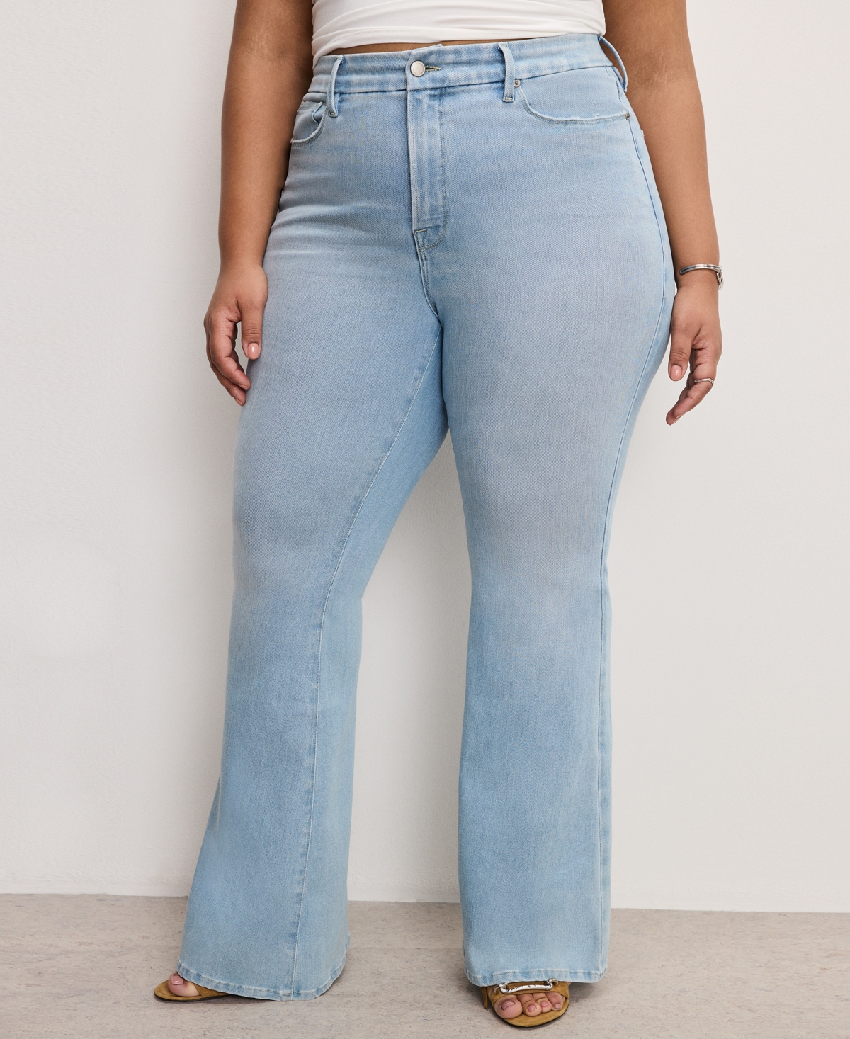 GOOD AMERICAN WOMEN'S SOFT TECH GOOD LEGS FLARE JEANS 