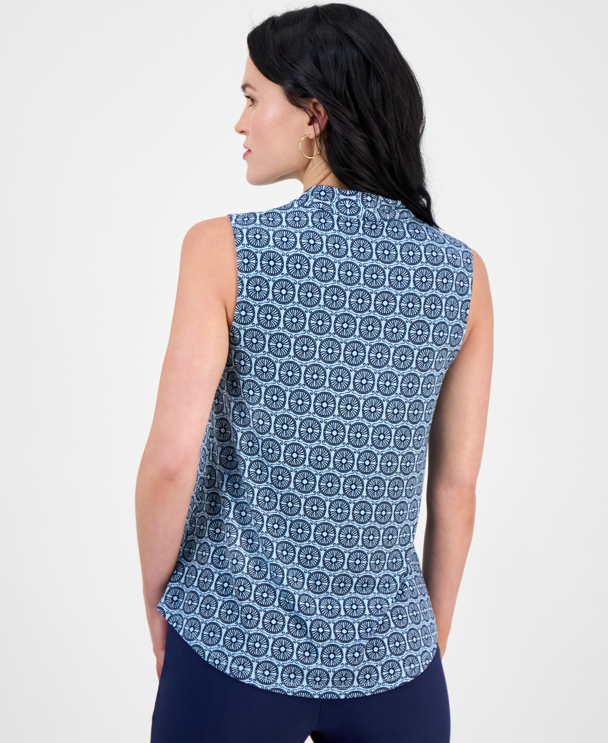 JM COLLECTION PETITE GRETA GEO-PRINT SLEEVELESS V-NECK TOP, EXCLUSIVELY AT MACY'S 