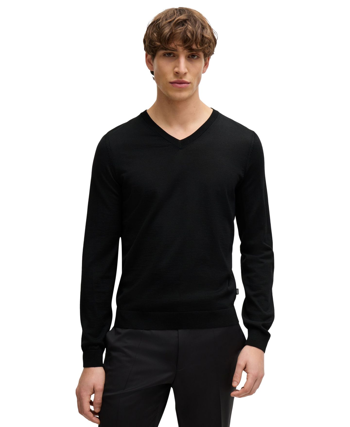Мужской свитер Hugo Boss Slim-Fit Merino Wool V-Neck, цвет: Чёрный — фото 1