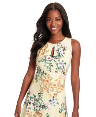 Women's Pleat-Neck Sleeveless Dress