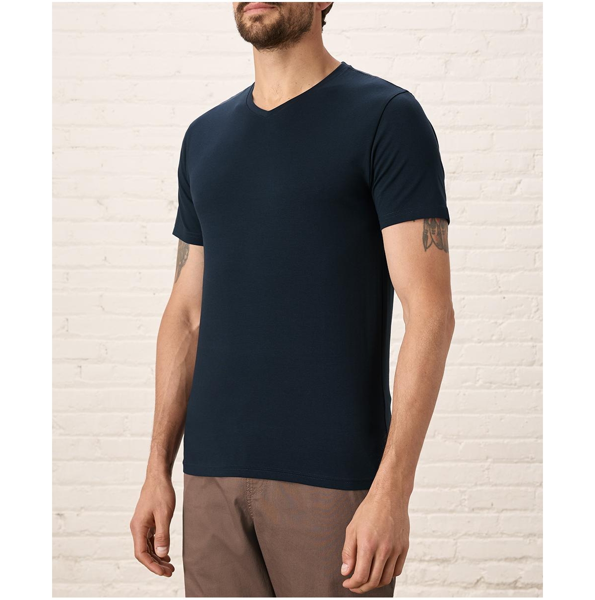 Men's Organic Cotton Luxe Stretch Jersey Slim V-Neck Tee - Plum