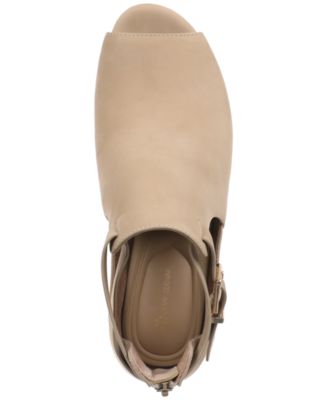 Women's Gaell Leather Block Heel Peep Toe Shooties, Created for Macy's