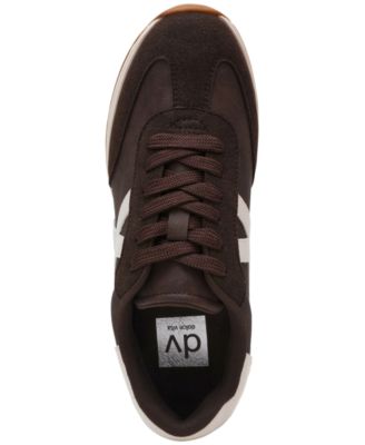 Women's Joque Sporty Retro Lace-Up Sneakers