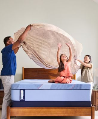 Posturepedic Hybrid Lynden 13" Medium Tight Top Mattress Set - Queen Split