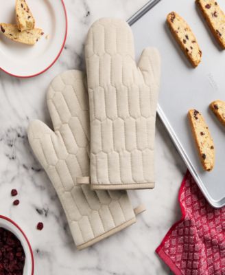 Honeycomb Quilted Chambray Oven Mitt Set, 7" x 13"