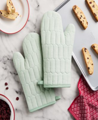 Honeycomb Quilted Chambray Oven Mitt Set, 7" x 13"