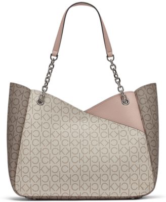 Zoe Signature Chain Tote Bag