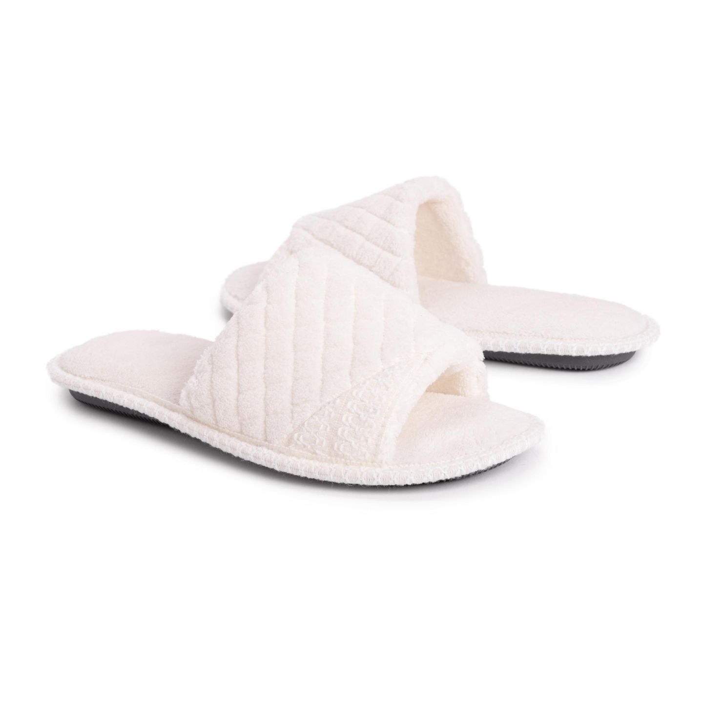 Женские тапочки MUK LUKS Sally Open Toe Scuff Slippers, цвет: Белый — фото 6