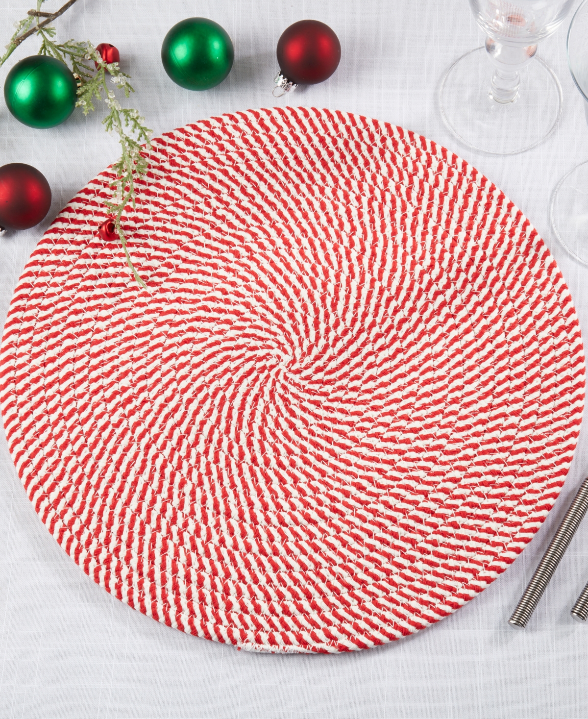 Saro Lifestyle Stripe Of Mint Placemats, 15" Round In Red