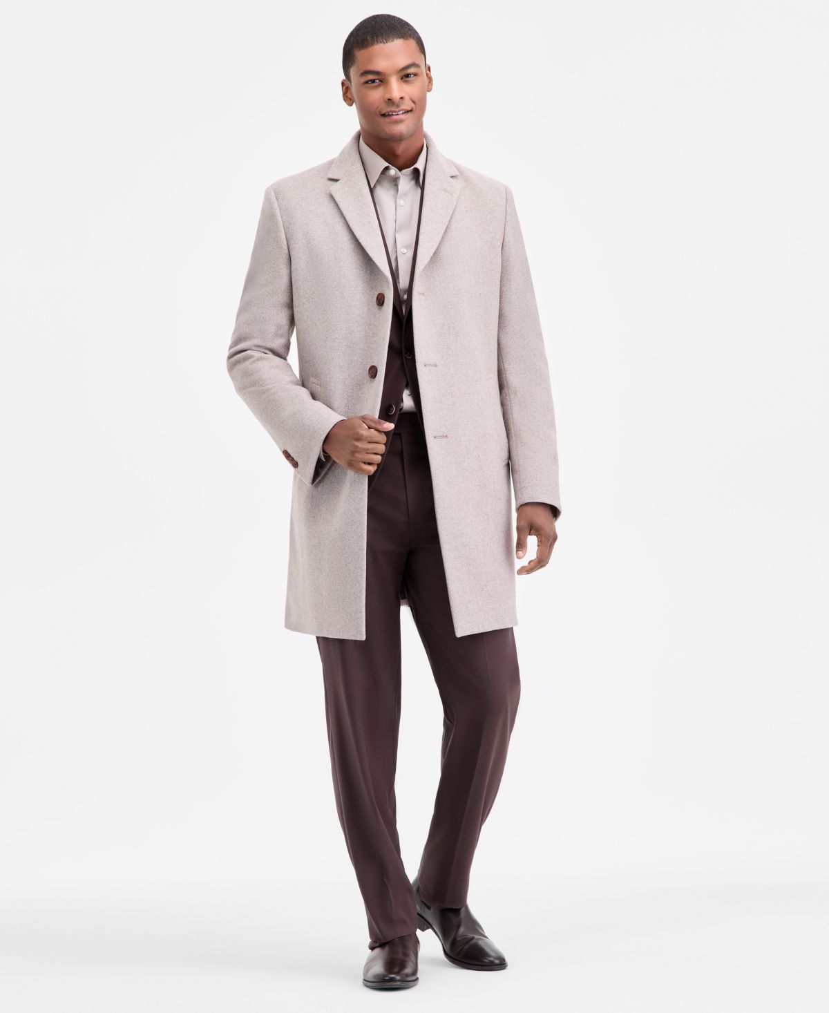 Мужское пальто из смесовой шерсти современного покроя