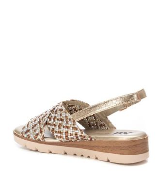 Women's Criss Cross Flat Sandals By XTI