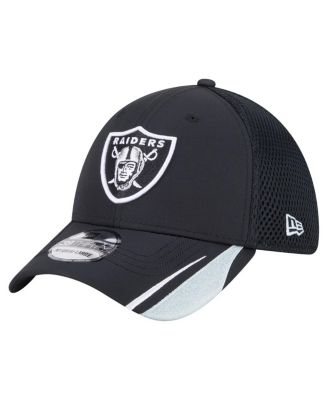 New Era - Men's Black Las Vegas Raiders Game Day Linear 39THIRTY Flex Hat
