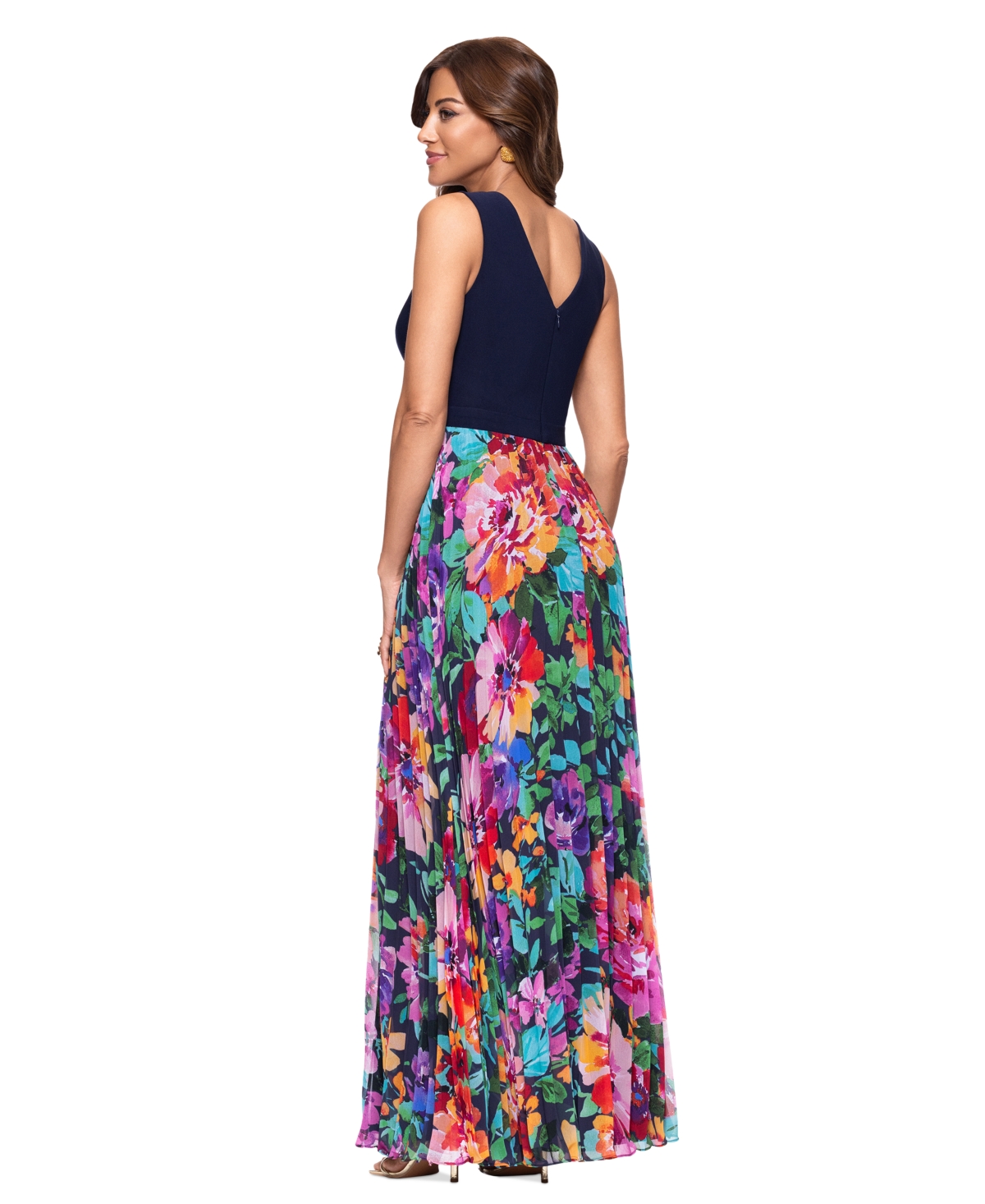 Xscape Petite Mixed-media V-neck Sleeveless Gown
