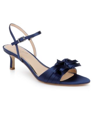 Jewel Badgley Mischka