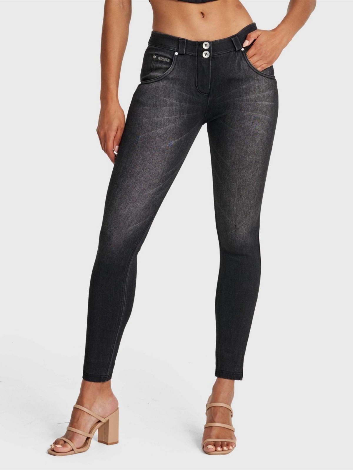 Women's Wr.up Snug Mid Rise Jeans - Black