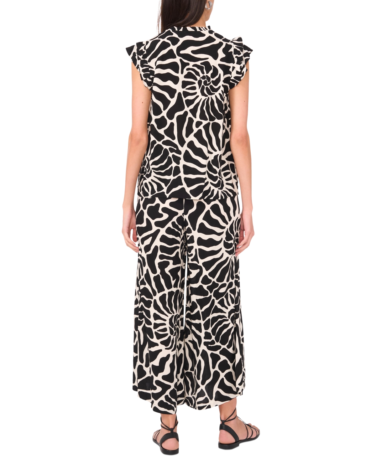 VINCE CAMUTO WOMEN'S SPIRAL-PRINT RUFFLE-TRIM SPLIT-NECK TOP 